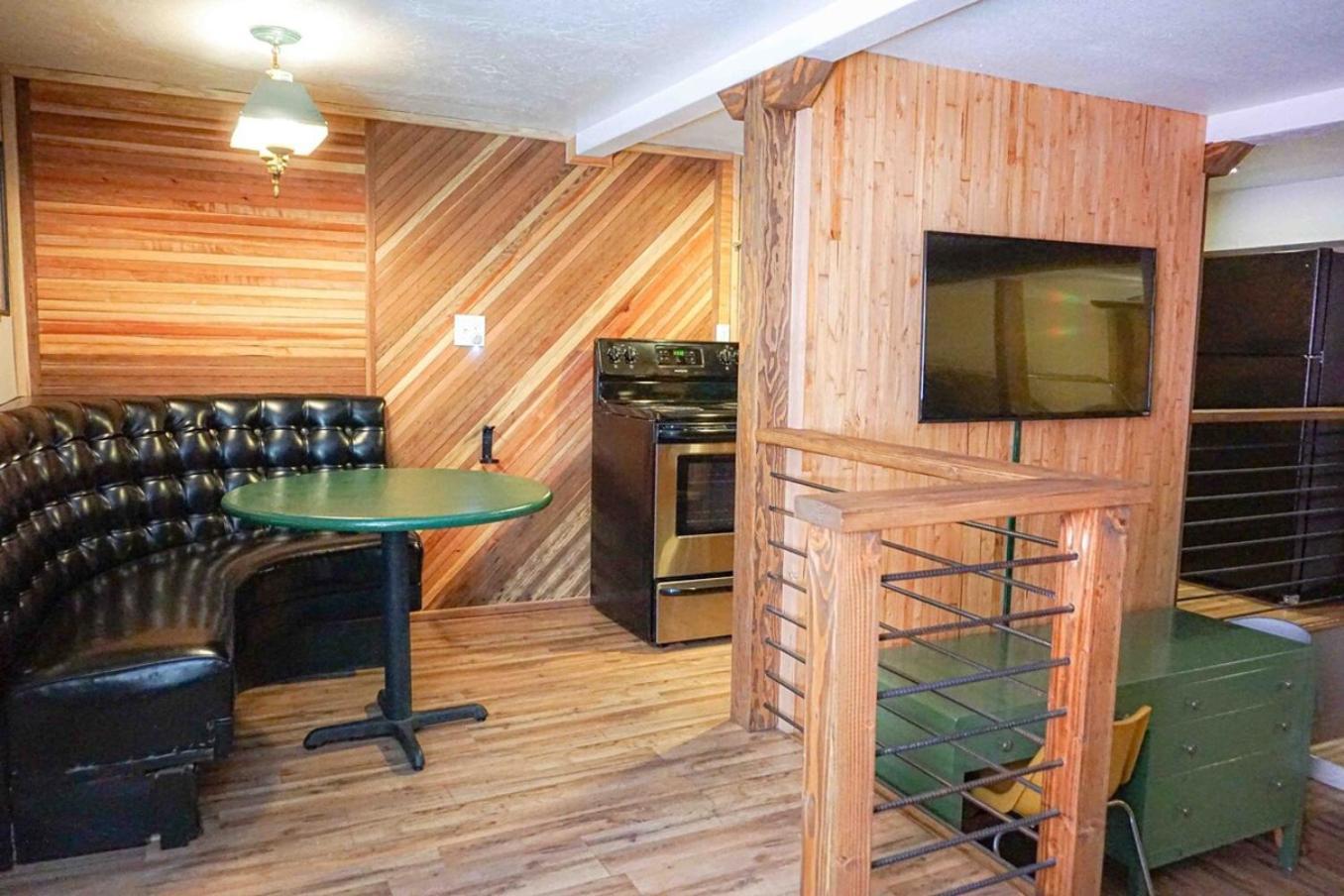 Bear Cave- Pet Friendly Suite In Shaver Lake Exterior foto